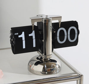 Automatic Page Turning Mechanical Clock Balance Calendar European Style Creative Gateway Desktop Decoration（With Battery）