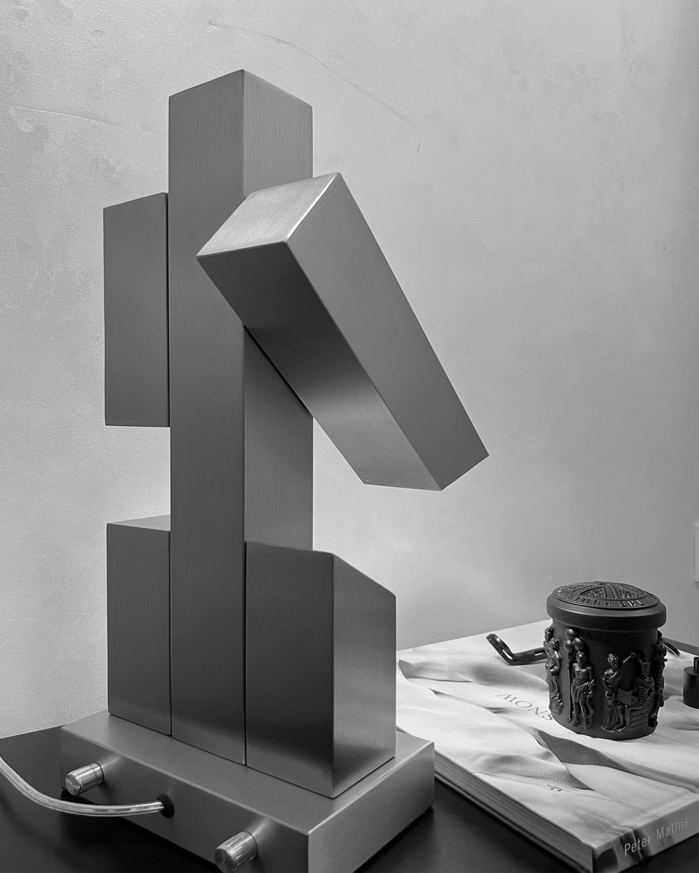 Geometric Elegance Table Lamp